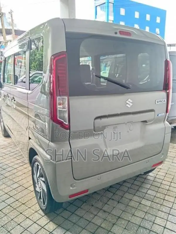 Suzuki Spacia G Grade 2024
