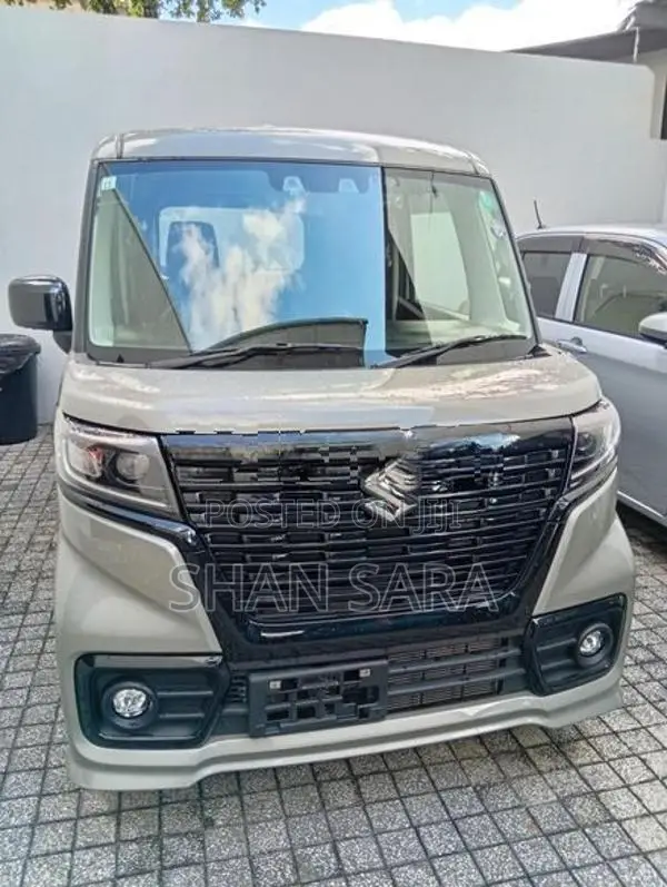 Suzuki Spacia Base 2024