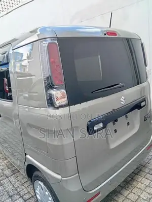 Suzuki Spacia Base 2024