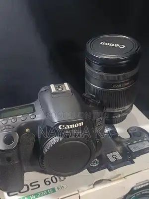Canon EOS 60D EF-S 18-200mm Is Lens Full Set