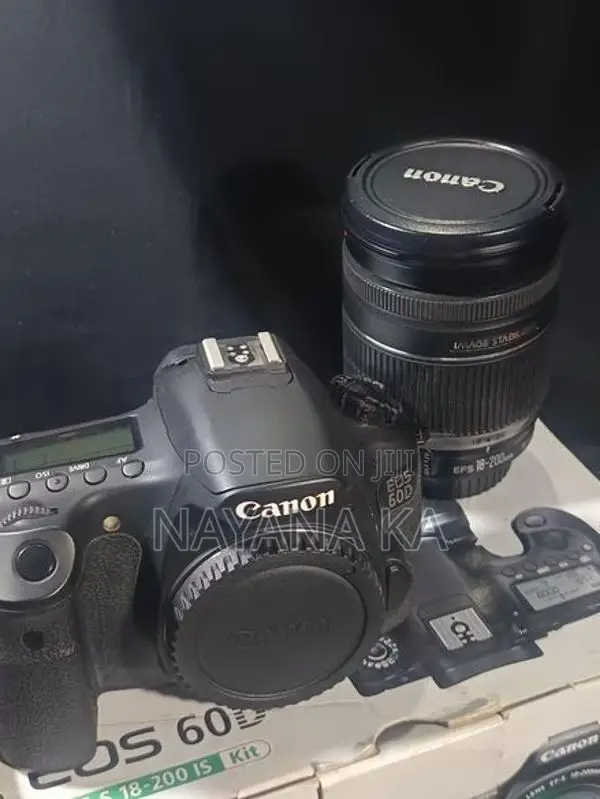Canon EOS 60D EF-S 18-200mm Is Lens Full Set