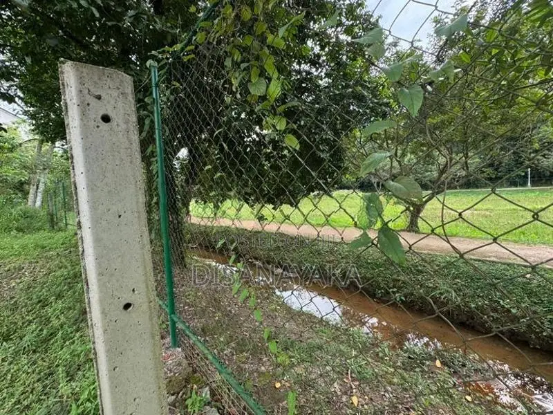 Super Land for Sale in Athurugiriya Ds1013