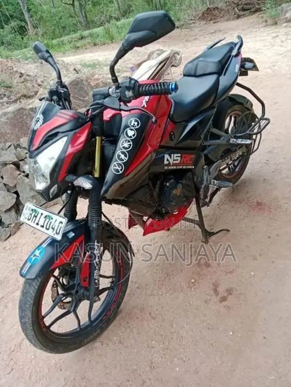 Bajaj Pulsar NS160 2018