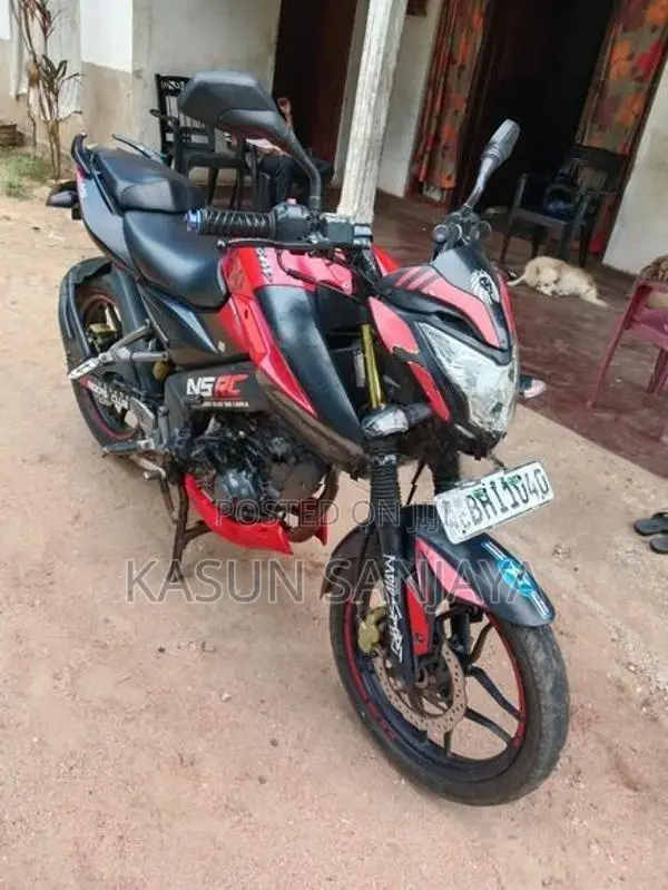 Bajaj Pulsar NS160 2018