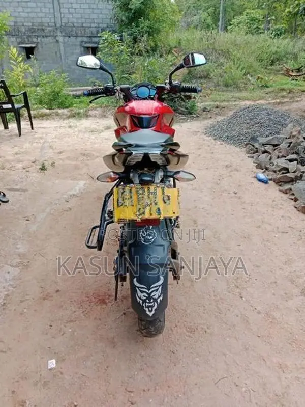 Bajaj Pulsar NS160 2018