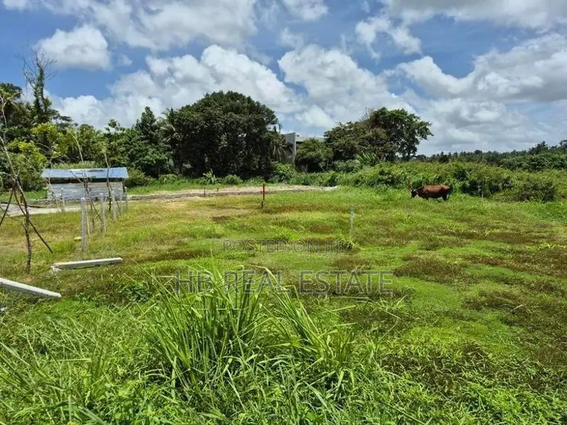 8 Perches Water Front Bare Land for Sale in Malabe