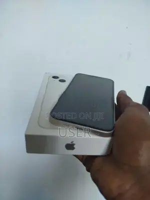 Apple iPhone 13 (Used)