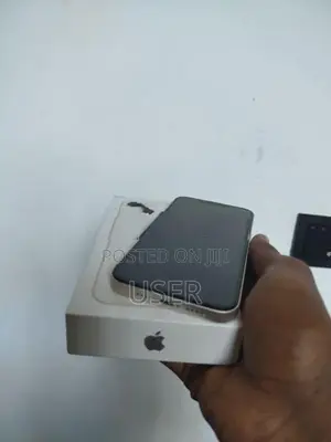 Apple iPhone 13 (Used)
