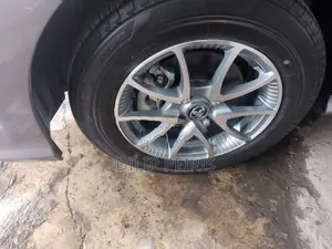 Toyota Yaris G LED Fog Alloy BSM 2024