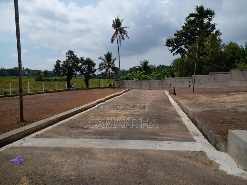 Battaramulla 8.00 Perch Paddy Field Facing Land for Sale