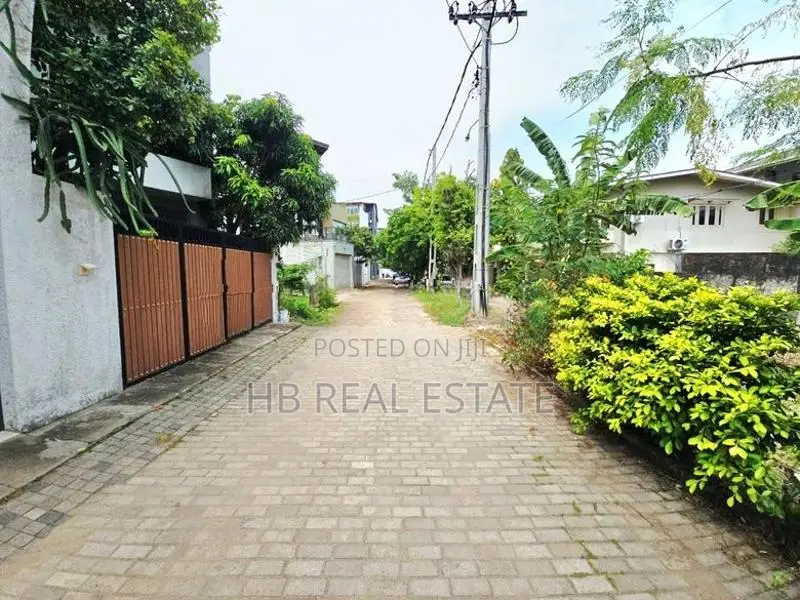 7.8 Perches Residential Bare Land for Sale in Nugegoda