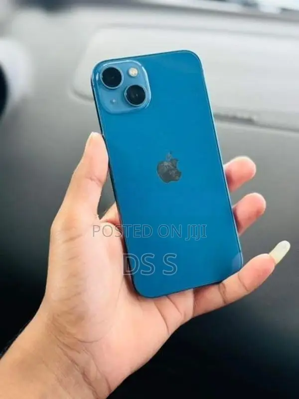 Apple iPhone 13 (Used)