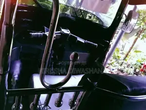 Bajaj RE 2013