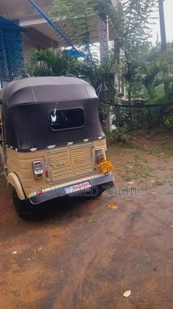 Bajaj RE 2stork Three Wheel 2003