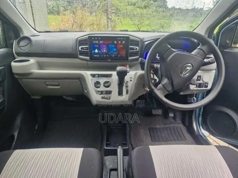Daihatsu Mira X 2024