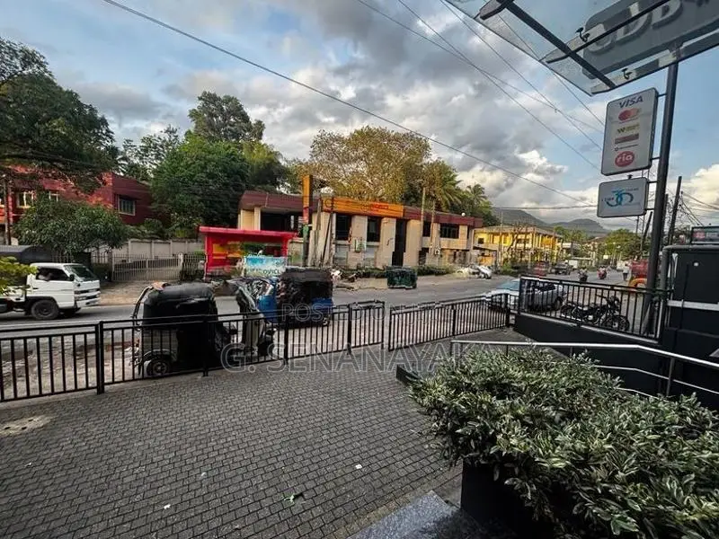 Commercial Building For Rent - Kuruwita