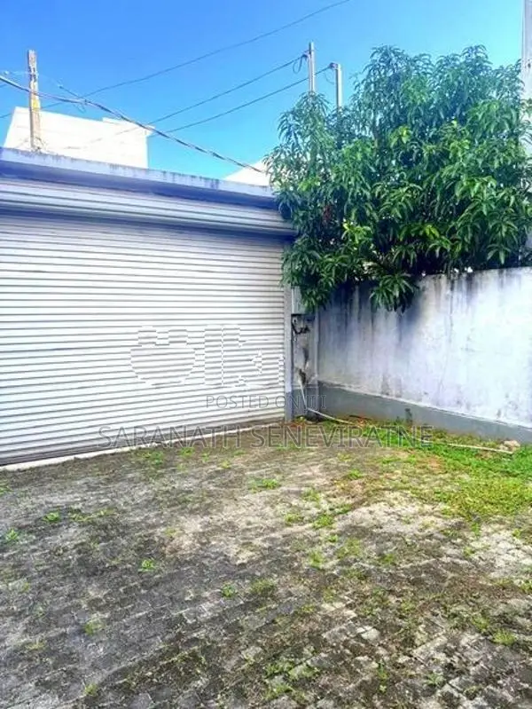 2 Story House for Sale in Prime Urban Art - Kottawa