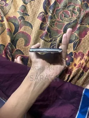 Apple iPhone XS Max (Used)