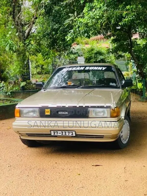 Nissan Sunny 1990