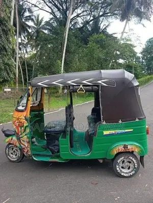 Bajaj RE 1991