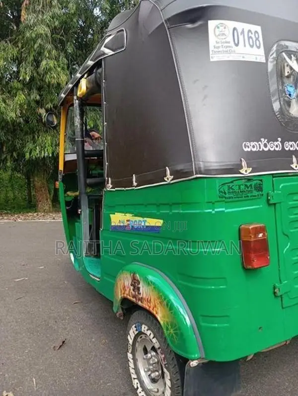 Bajaj RE 1991
