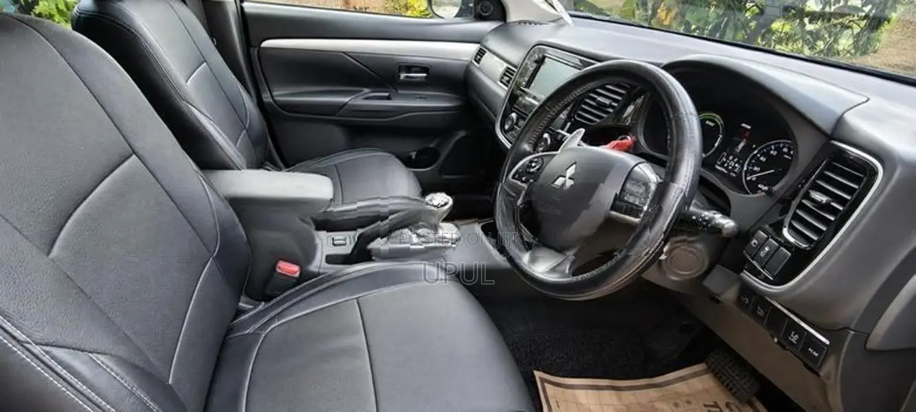 Mitsubishi Outlander 2015