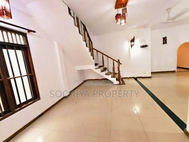 VALUABLE TWO STOREY HOUSE FOR SALE IN ATHURUGIRIYA