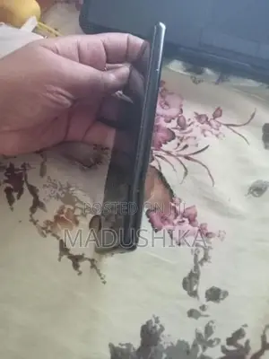 Samsung Galaxy S9 (Used)
