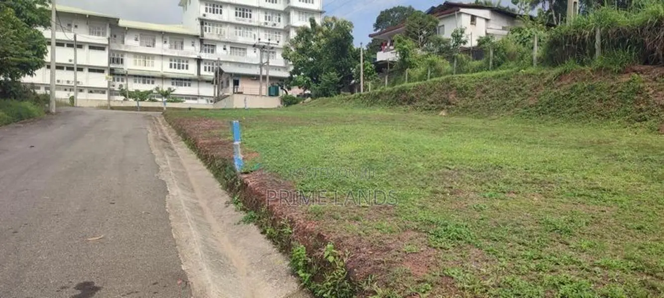 LAND FOR Sale in Malabe