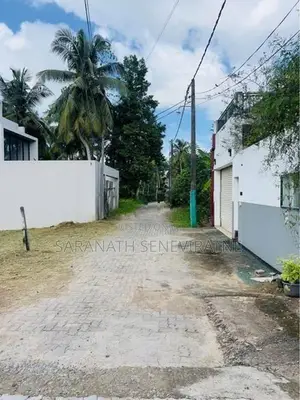 Pannipitiya Mahalwarawa 13 P Land - Near Paddy Field ( Can give 6.5 )
