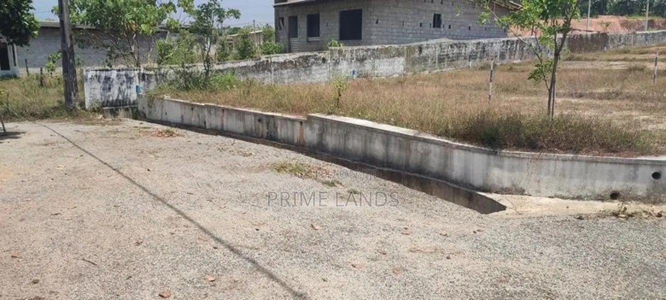 ඉඩම - බටවල පාසල අසල
