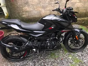 Bajaj Pulsar N160 2025