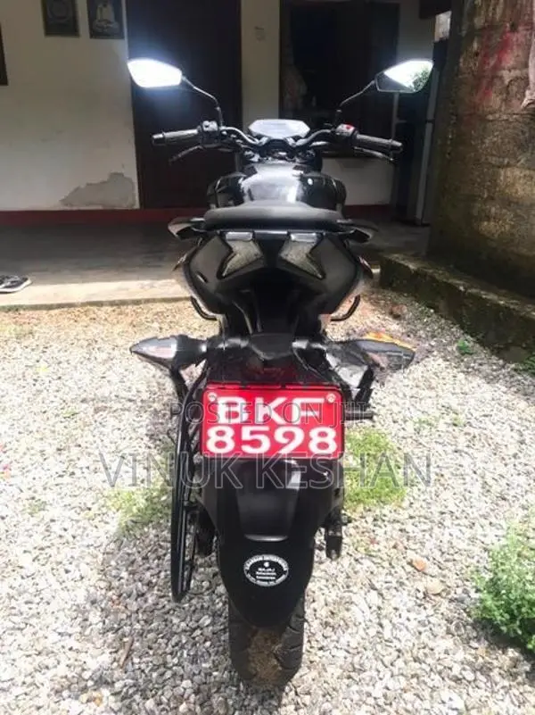 Bajaj Pulsar N160 2025