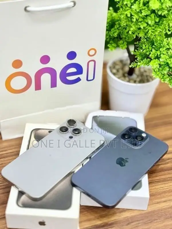 Apple iPhone 15 Pro Max 256GB (Used)