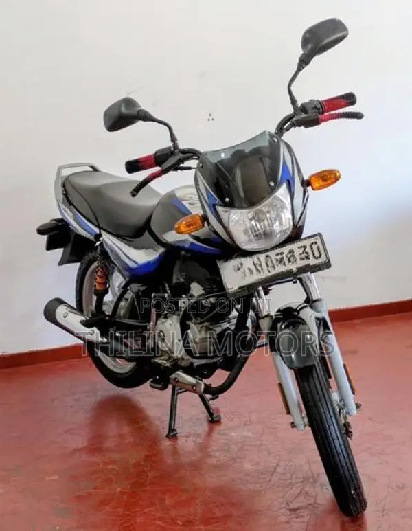 Bajaj CT100 2023