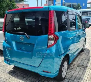 Toyota Roomy 2023