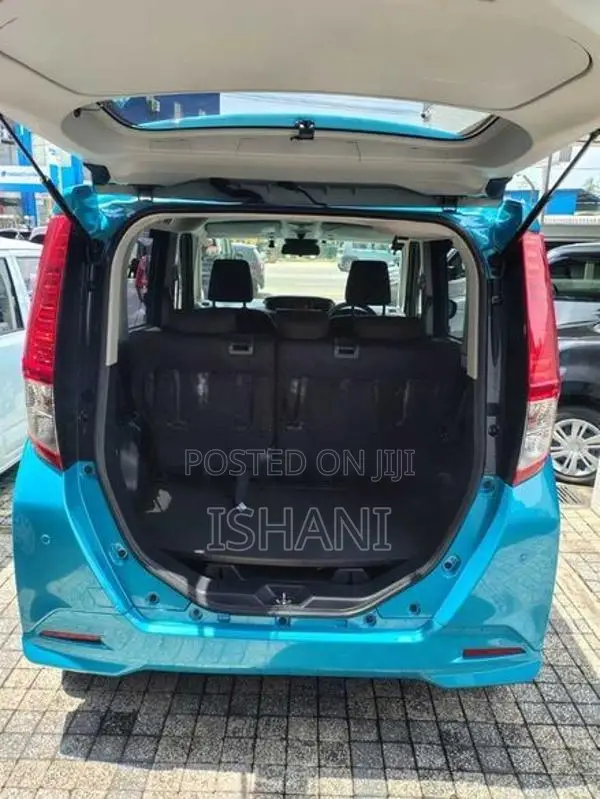 Toyota Roomy 2023