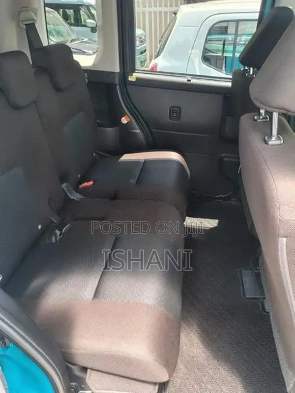 Toyota Roomy 2023