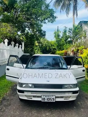 Toyota Sprinter 1990
