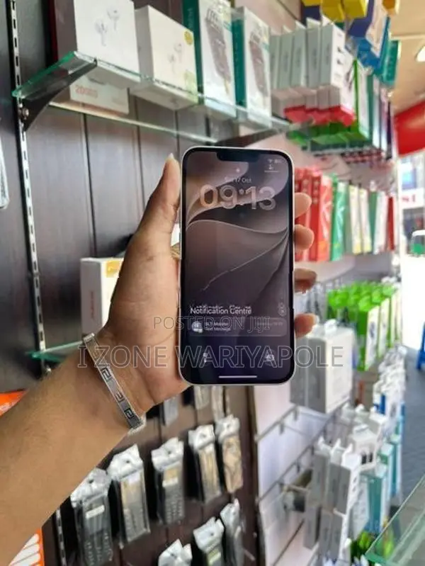 Apple iPhone 14 (Used)