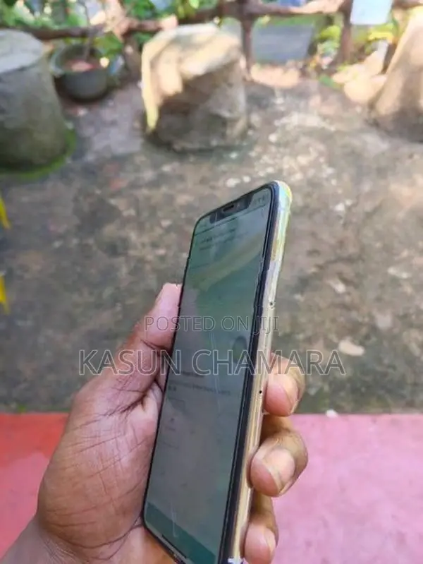 Apple iPhone XS (Used)