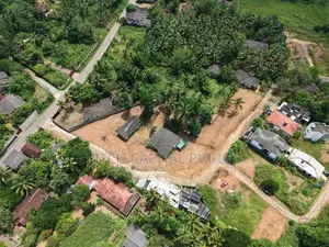 හෝමගම ආටිගල පාර අයිනෙන්ම විකිණීමට බිම් කොටස්