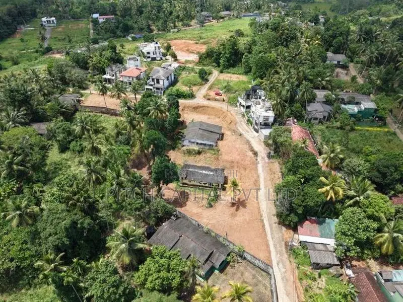 හෝමගම ආටිගල පාර අයිනෙන්ම විකිණීමට බිම් කොටස්