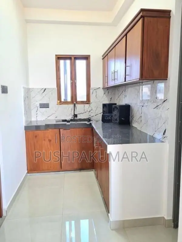 House For Rent IN Mount Lavinia ( Book NO 5666B)