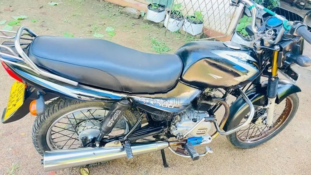 Bajaj CT100 2014
