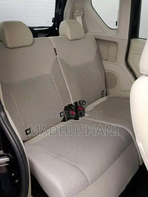 Nissan Roox 2024