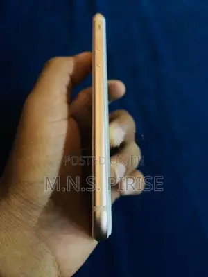 Apple iPhone 8 (Used)