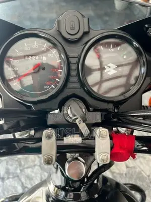 Bajaj CT100 2024