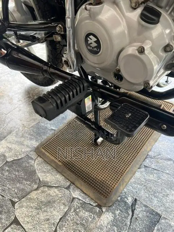Bajaj CT100 2024