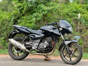Bajaj Avenger Cruise 220 2010